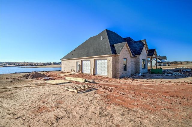 2190 Hux Drive, Blanchard, OK 73010