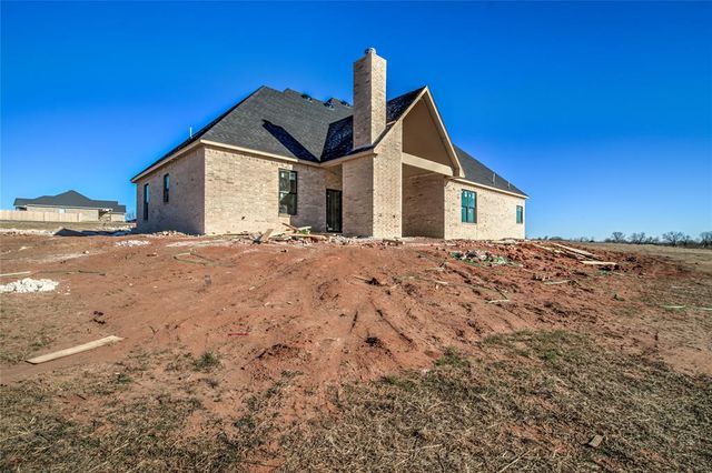 2190 Hux Drive, Blanchard, OK 73010