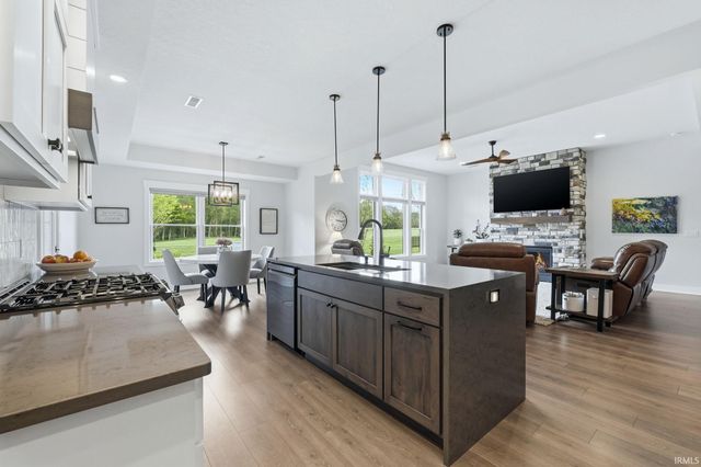 1816 Golfview Drive, Auburn, IN 46706