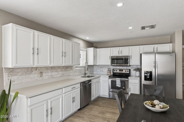 8333 W HUGHES Drive, Tolleson, AZ 85353