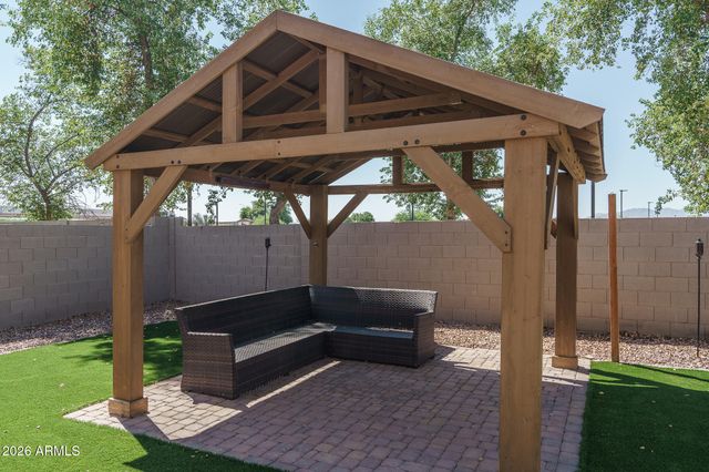 8333 W HUGHES Drive, Tolleson, AZ 85353