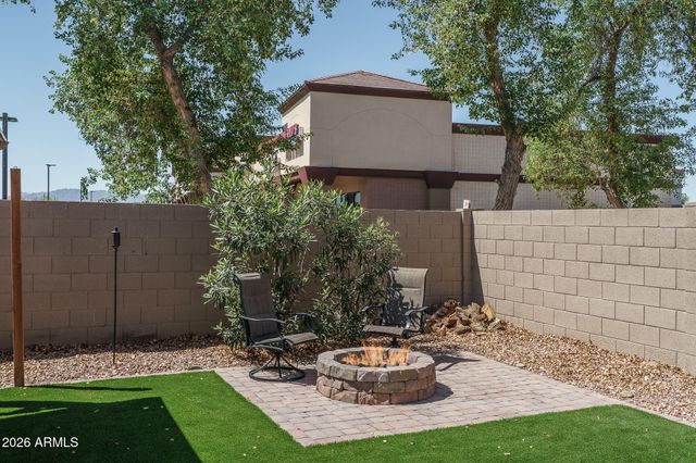 8333 W HUGHES Drive, Tolleson, AZ 85353
