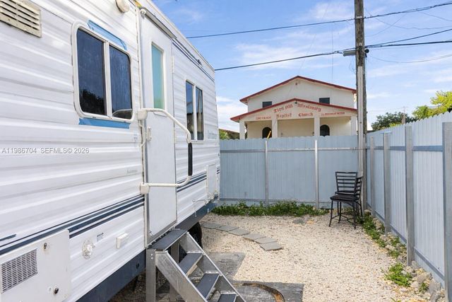 5995 NW 24th Ave, Miami, FL 33142