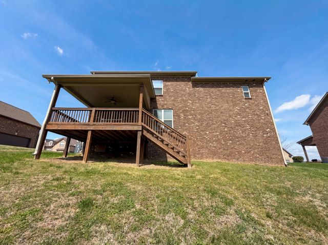 210 Hickory Pointe Dr, Lebanon, TN 37087