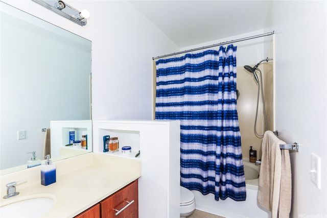 94-1253 Lumikula Street 7T, Waipahu, HI 96797