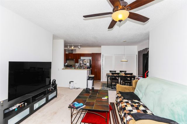 94-1253 Lumikula Street 7T, Waipahu, HI 96797