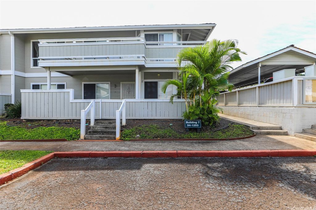 94-1253 Lumikula Street 7T, Waipahu, HI 96797