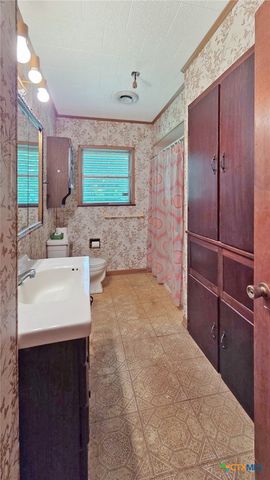 3945 FM 2143, Port Lavaca, TX 77979