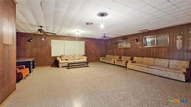 3945 FM 2143, Port Lavaca, TX 77979