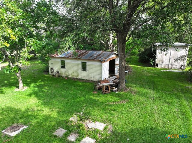 3945 FM 2143, Port Lavaca, TX 77979