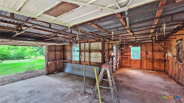 3945 FM 2143, Port Lavaca, TX 77979