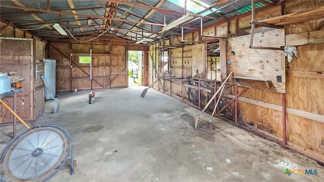 3945 FM 2143, Port Lavaca, TX 77979
