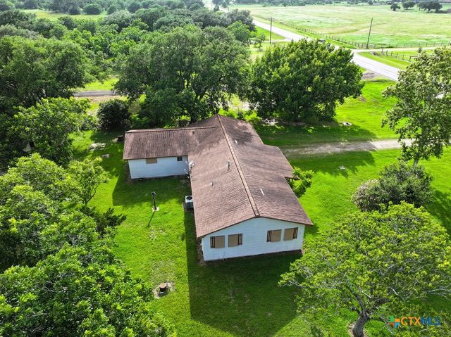 3945 FM 2143, Port Lavaca, TX 77979