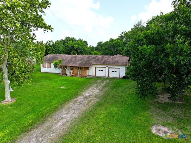 3945 FM 2143, Port Lavaca, TX 77979