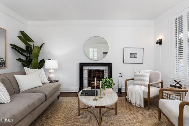 261 S Allen Avenue, Pasadena, CA 91106