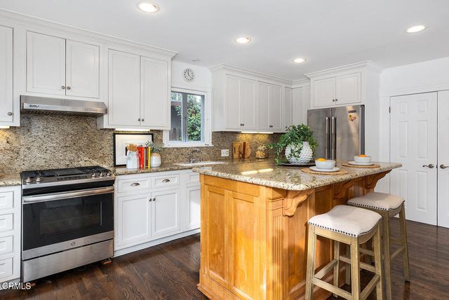 261 S Allen Avenue, Pasadena, CA 91106