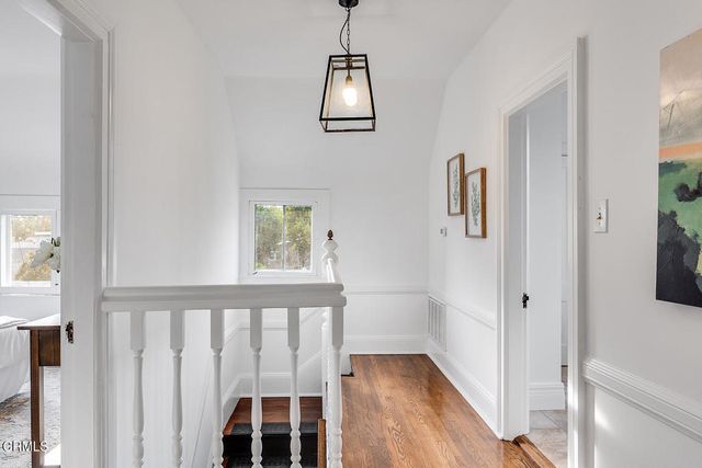 261 S Allen Avenue, Pasadena, CA 91106