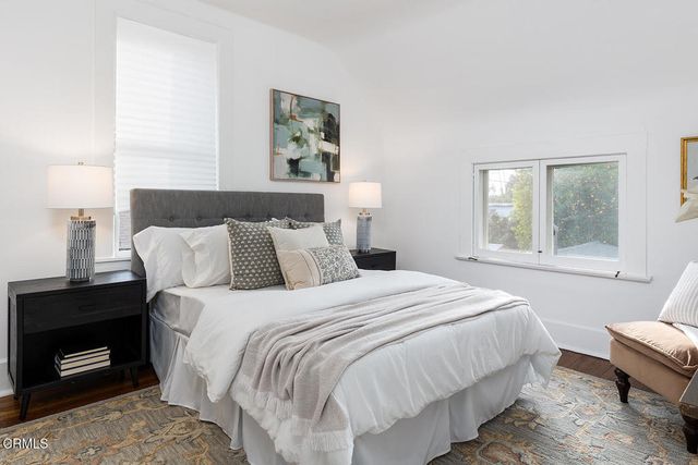 261 S Allen Avenue, Pasadena, CA 91106