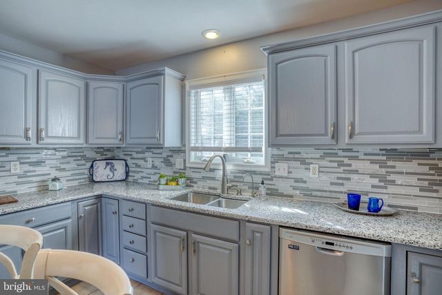 38 HUDSON AVE, Ocean View, DE 19970