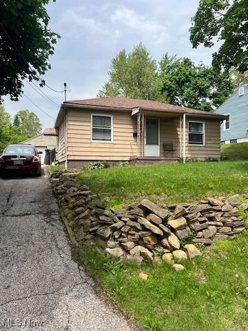 771 Indian Trail, Akron, OH 44314