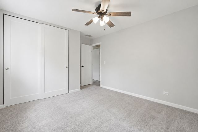 6320 Clark Drive, Woodridge, IL 60517