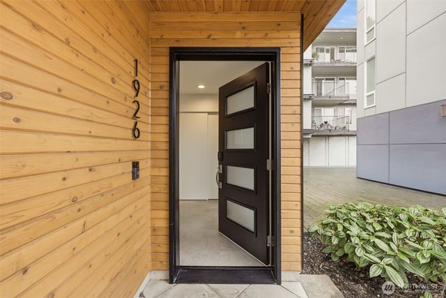 1926 Ferry Avenue SW, Seattle, WA 98116