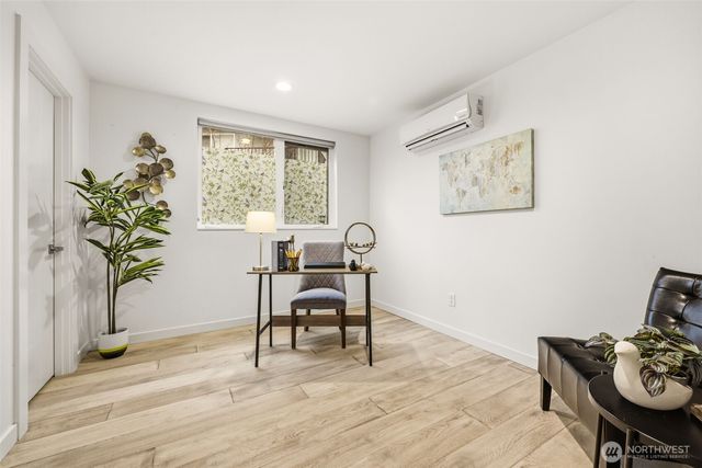 1926 Ferry Avenue SW, Seattle, WA 98116