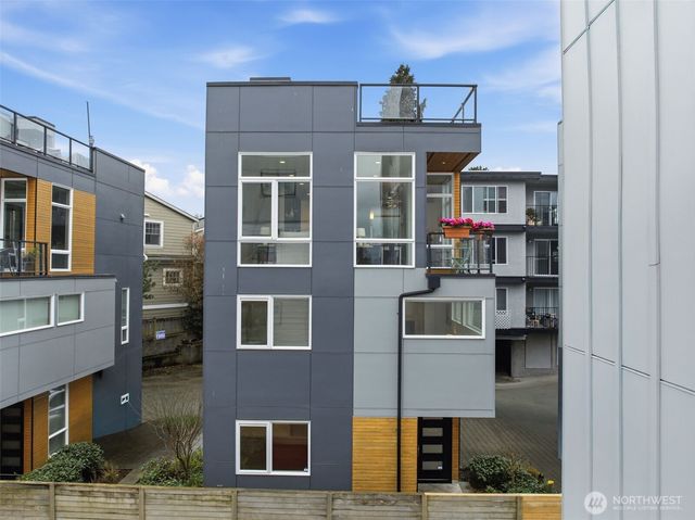 1926 Ferry Avenue SW, Seattle, WA 98116