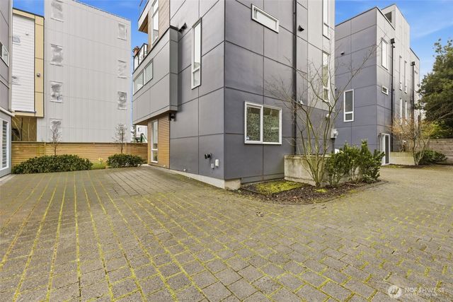 1926 Ferry Avenue SW, Seattle, WA 98116