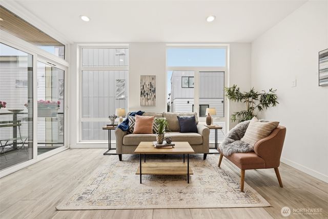 1926 Ferry Avenue SW, Seattle, WA 98116