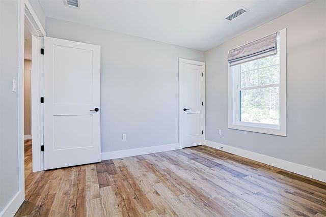 1239 Center Street, Wolfeboro, NH 03894