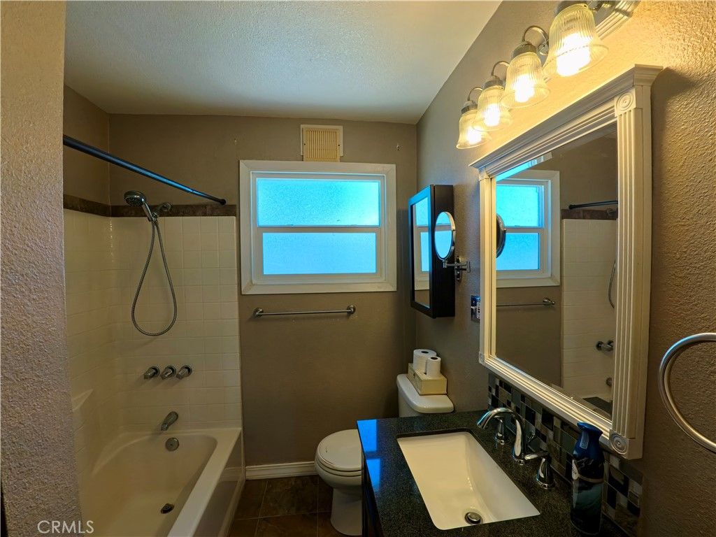 Image 21 of property listing at 22 Roble, Oroville, CA 95966