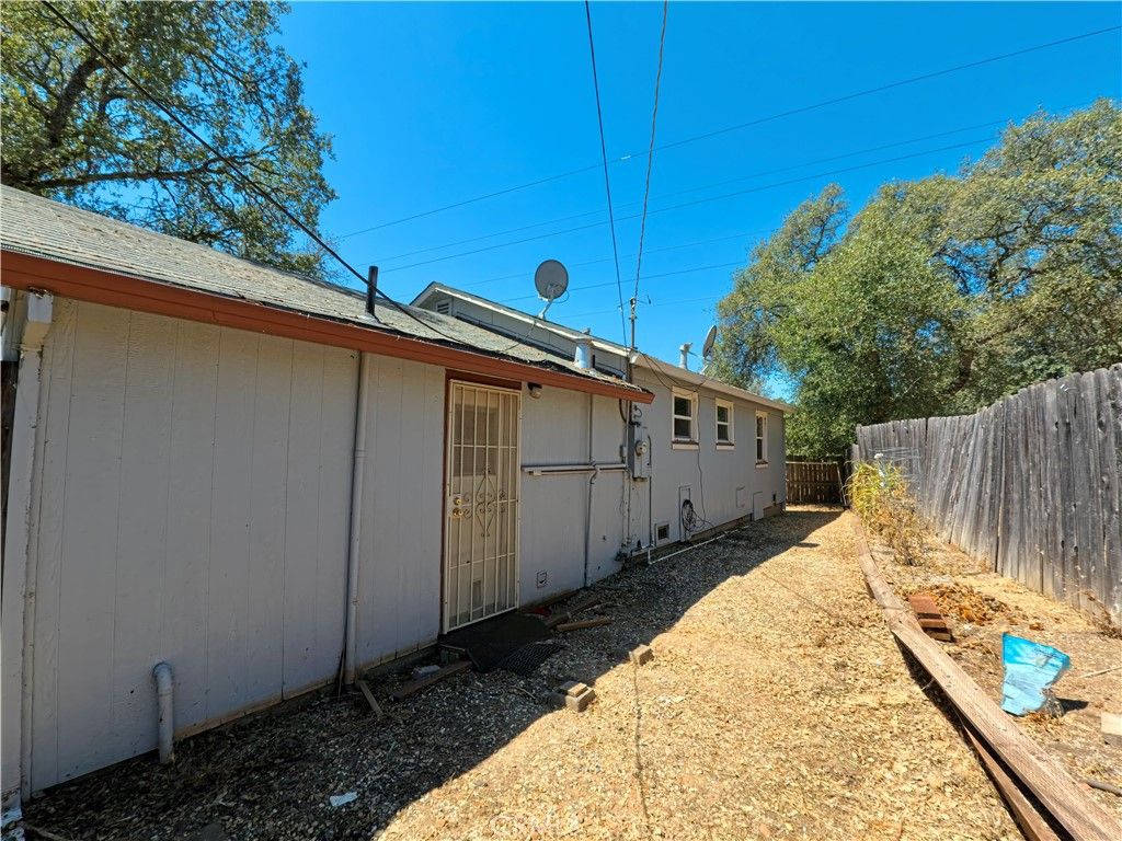 Image 7 of property listing at 22 Roble, Oroville, CA 95966
