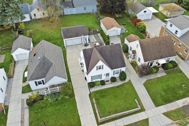 7637 Eagle STREET, Wauwatosa, WI 53213