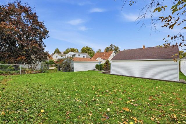 7637 Eagle STREET, Wauwatosa, WI 53213