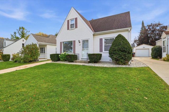 7637 Eagle STREET, Wauwatosa, WI 53213