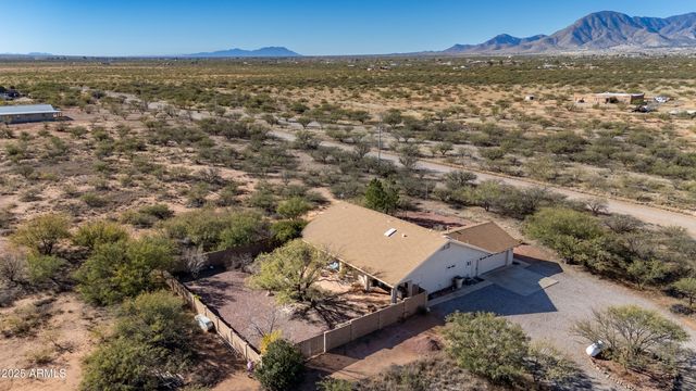 10148 S AIRSTRIP Road, Hereford, AZ 85615