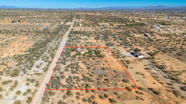 10148 S AIRSTRIP Road, Hereford, AZ 85615
