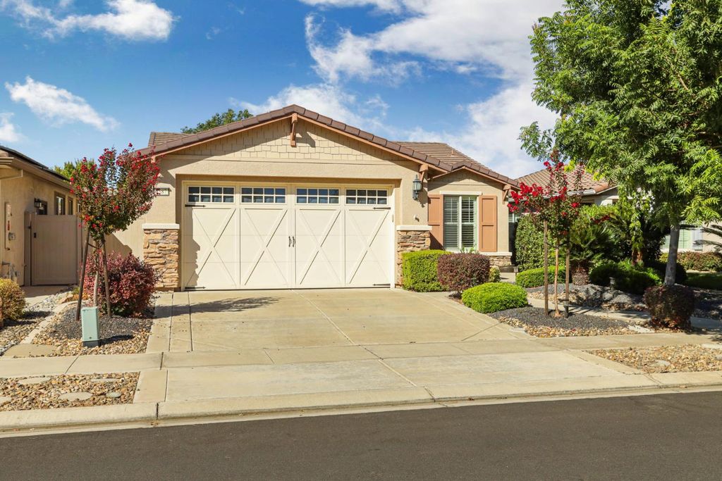 1587 Maple Valley St, Manteca, CA 95336