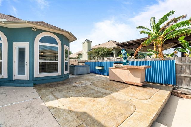 14218 Punta Bonaire Dr, Corpus Christi, TX 78418