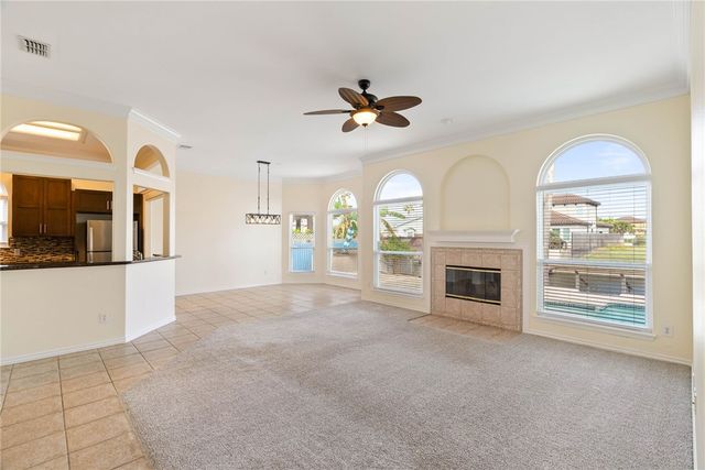 14218 Punta Bonaire Dr, Corpus Christi, TX 78418