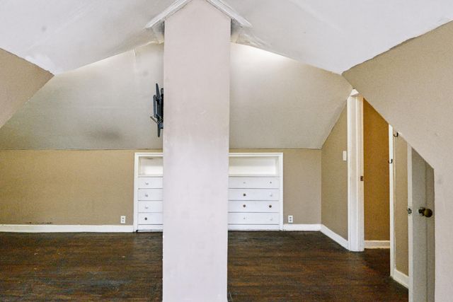 866 E Isabella Avenue, Muskegon City, MI 49442