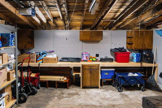 866 E Isabella Avenue, Muskegon City, MI 49442