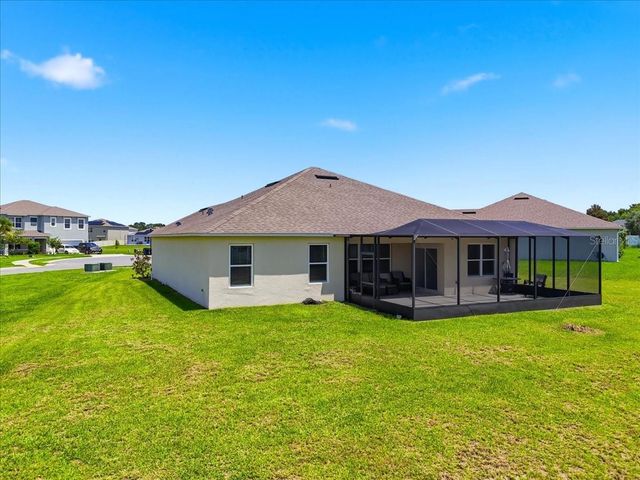 203 AUBURN GROVE BOULEVARD, Auburndale, FL 33823
