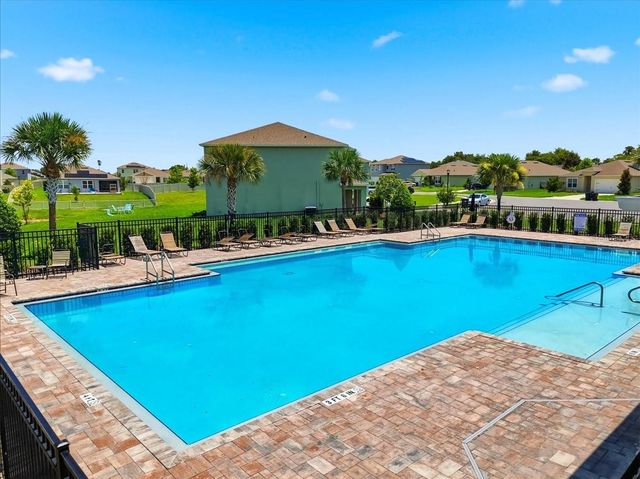 203 AUBURN GROVE BOULEVARD, Auburndale, FL 33823