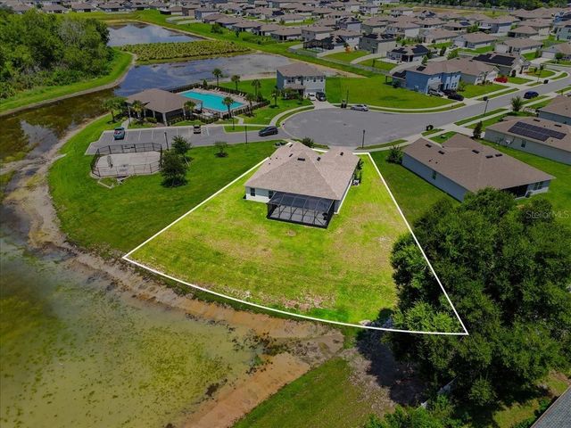 203 AUBURN GROVE BOULEVARD, Auburndale, FL 33823