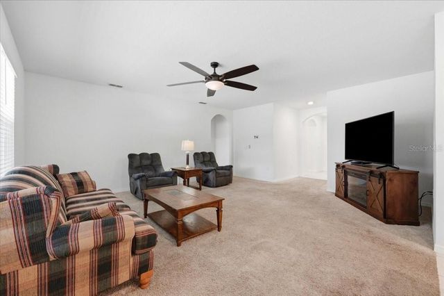 203 AUBURN GROVE BOULEVARD, Auburndale, FL 33823