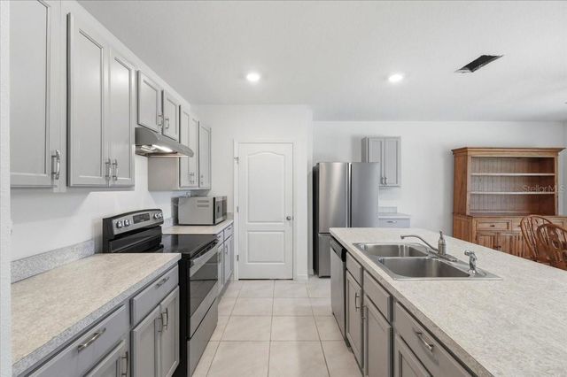 203 AUBURN GROVE BOULEVARD, Auburndale, FL 33823