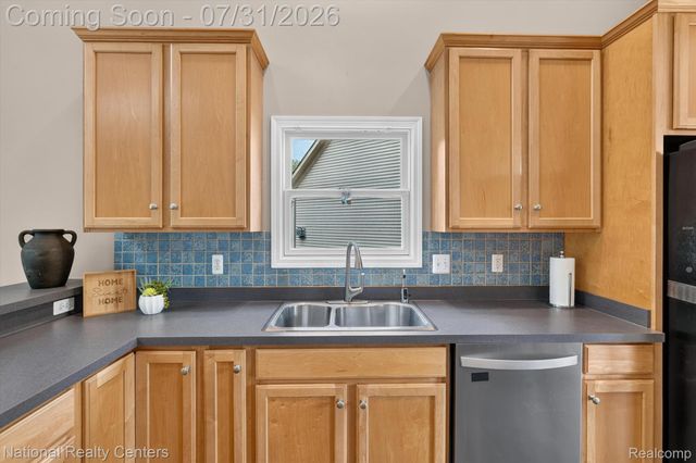 5590 River Park Drive, Waterford Charter Township, MI 48327