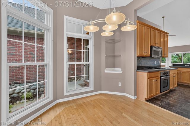 5590 River Park Drive, Waterford Charter Township, MI 48327